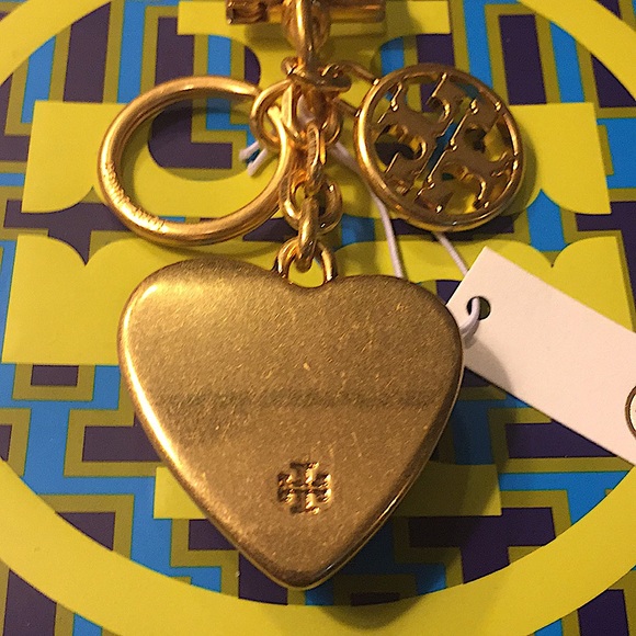 TORY BURCH - LOGO HEART KEYCHAIN / BAG CHARM (NWT) - Picture 6 of 13